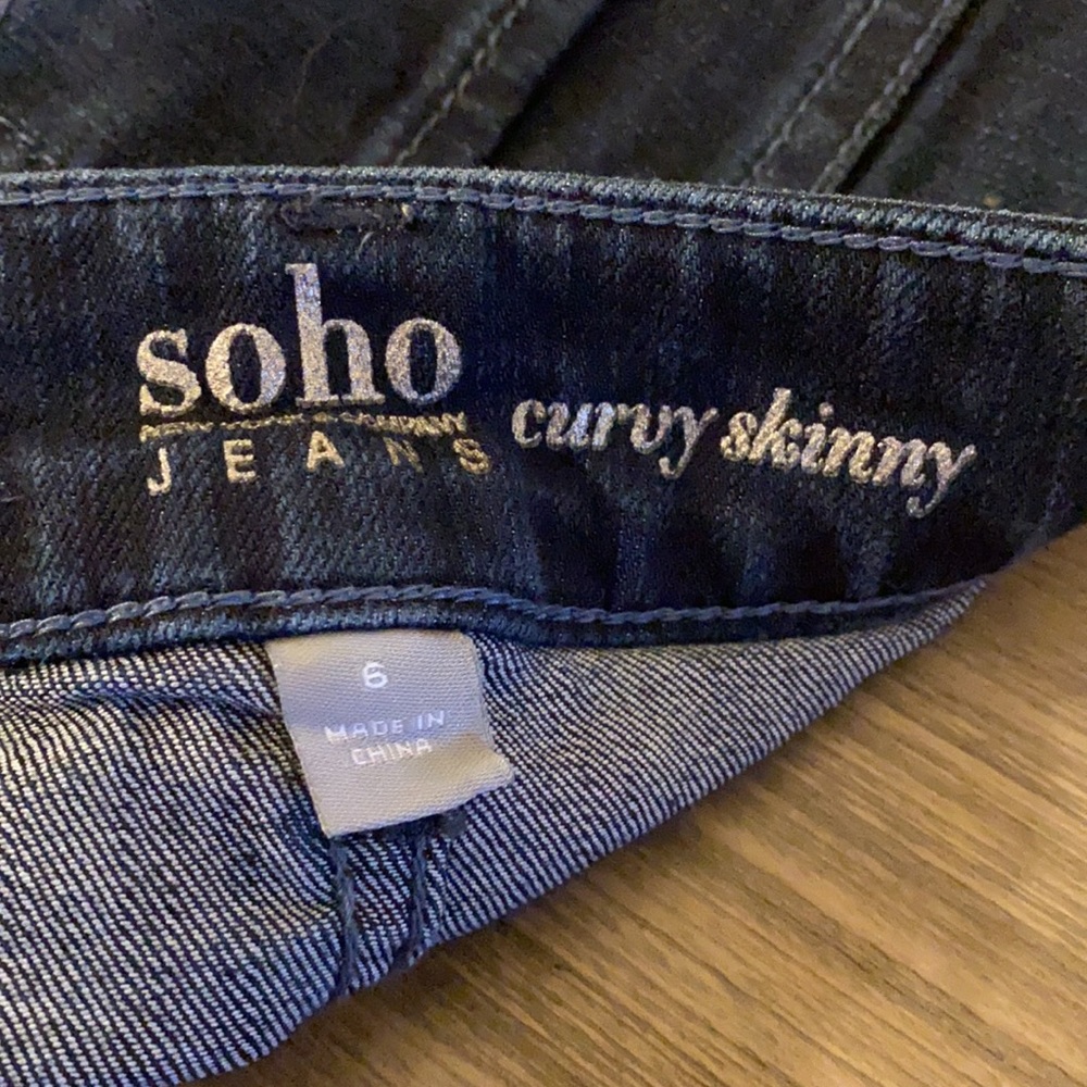 Jeans - Picture 3 of 3